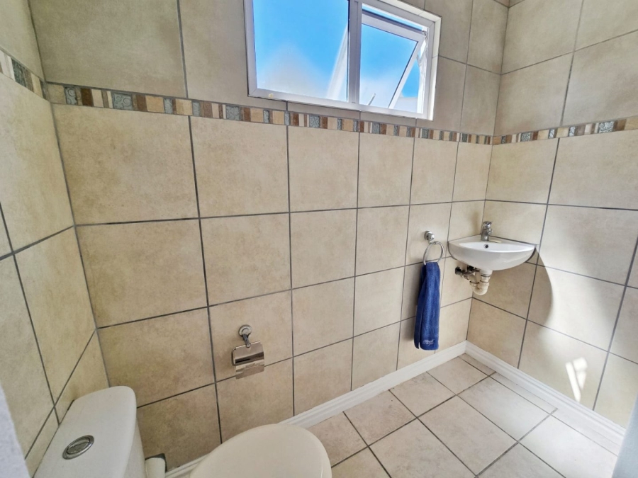 3 Bedroom Property for Sale in Cola Beach Western Cape